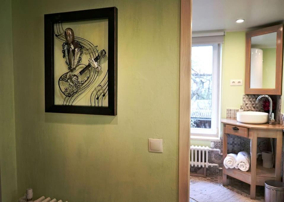 Prime 2Br/Ba Apt Next To Main Station & Olympic Center Liepāja Dış mekan fotoğraf